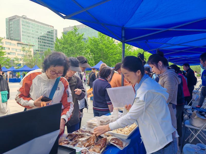 西城区金融芒果体育app下载安装街街道异地旅居康养大集开市(图1)